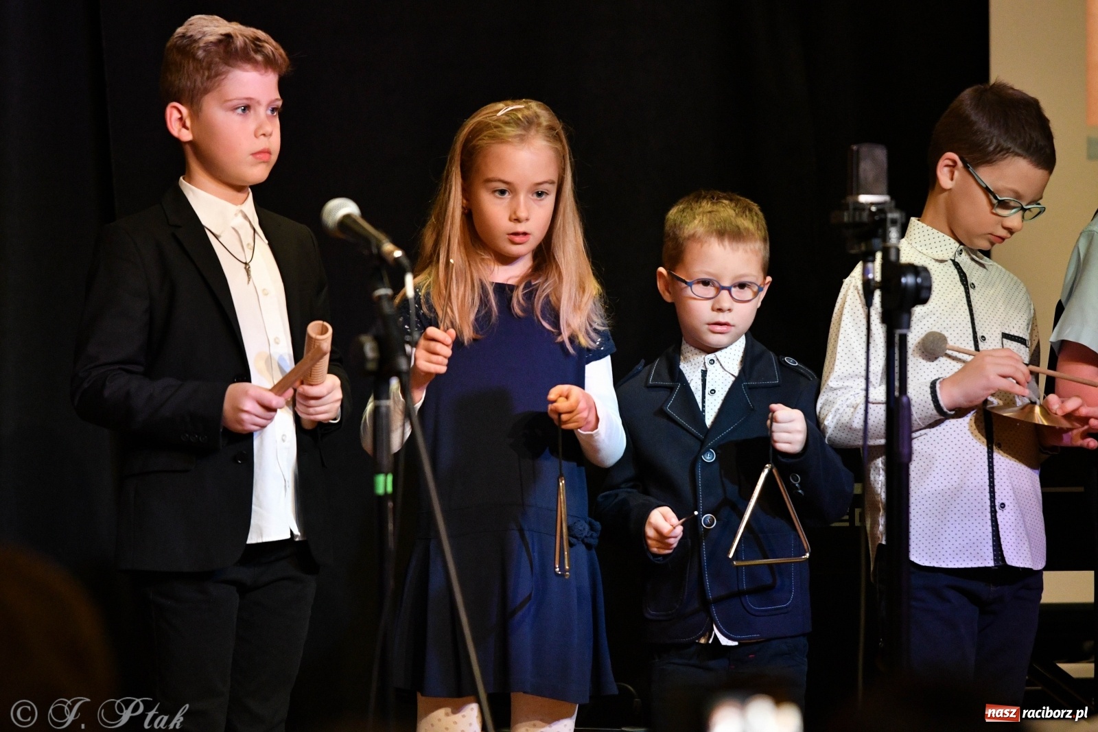 Zdjęcie w galerii na portalu naszraciborz.pl: Zamek zabrzmiał jesienną muzyką [FOTO i WIDEO] wiadomości z regionu