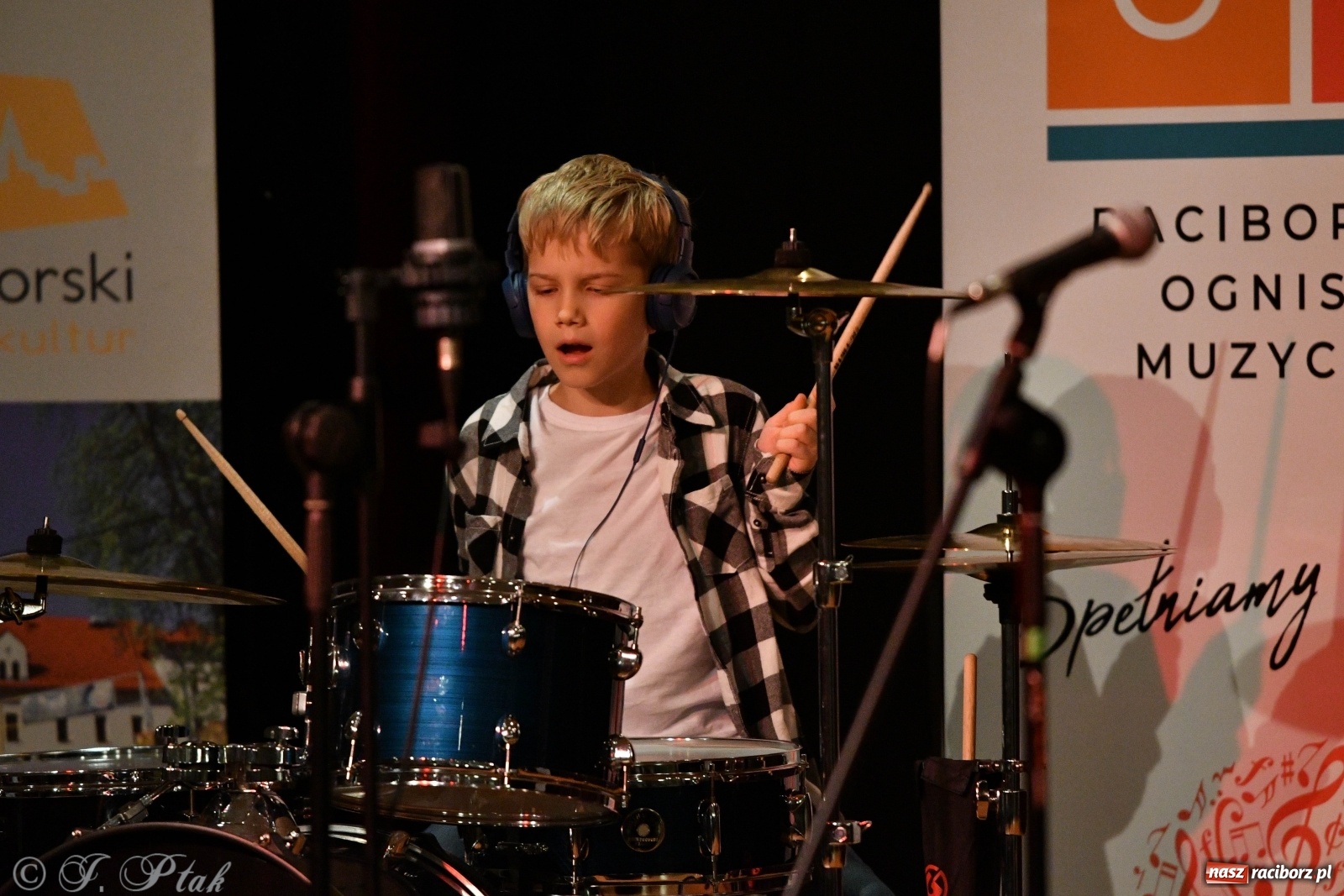 Zdjęcie w galerii na portalu naszraciborz.pl: Zamek zabrzmiał jesienną muzyką [FOTO i WIDEO] wiadomości z regionu