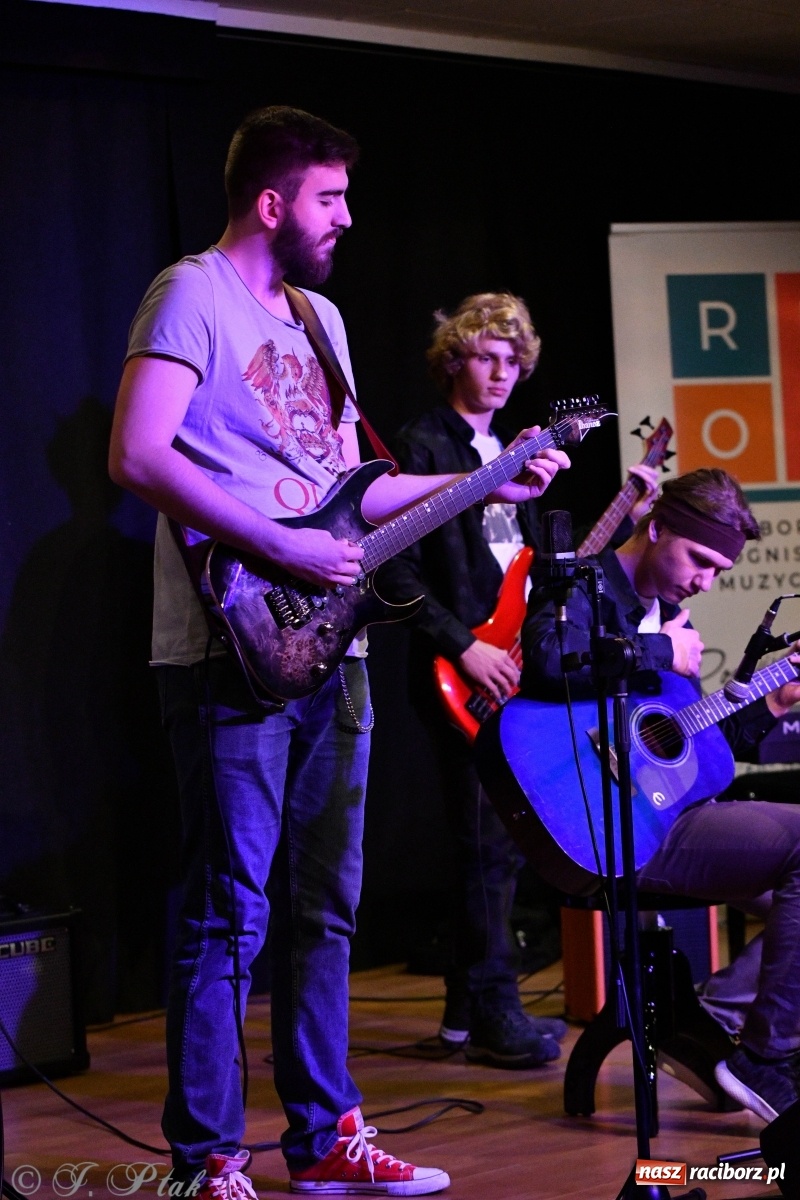 Zdjęcie w galerii na portalu naszraciborz.pl: Zamek zabrzmiał jesienną muzyką [FOTO i WIDEO] wiadomości z regionu