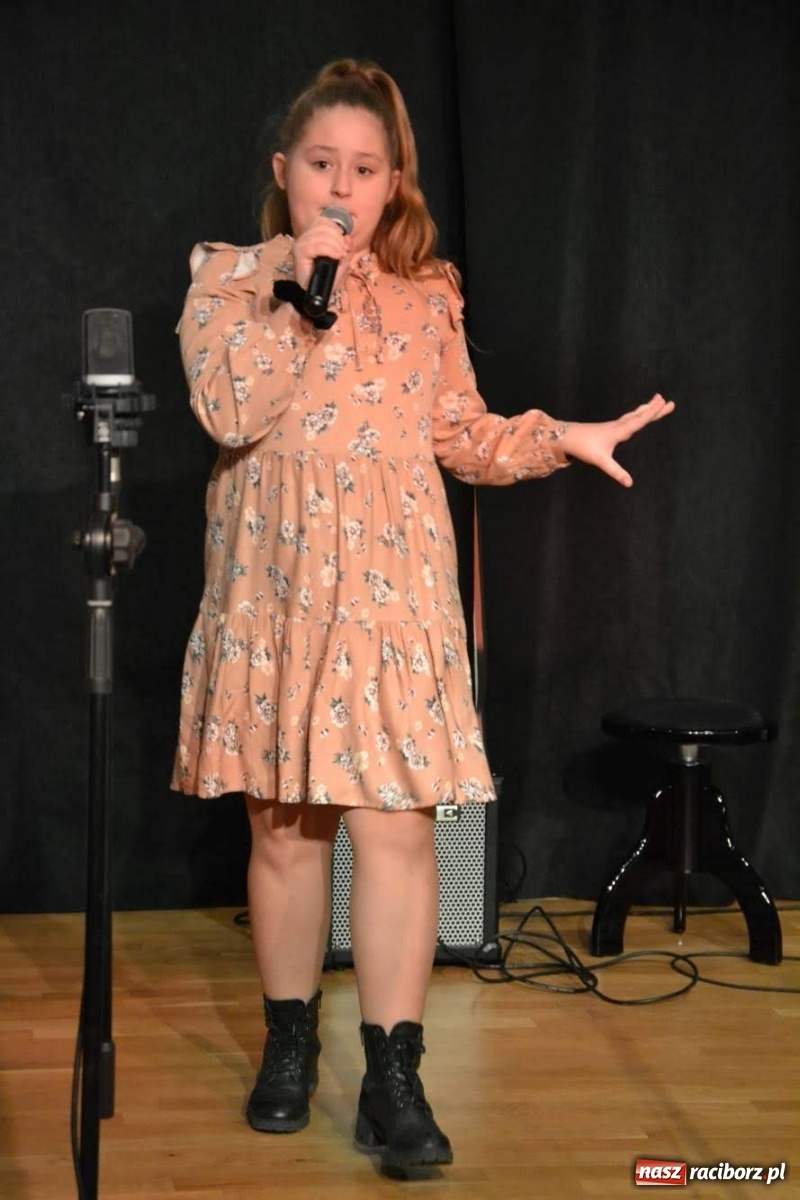 Zdjęcie w galerii na portalu naszraciborz.pl: Zamek zabrzmiał jesienną muzyką [FOTO i WIDEO] wiadomości z regionu