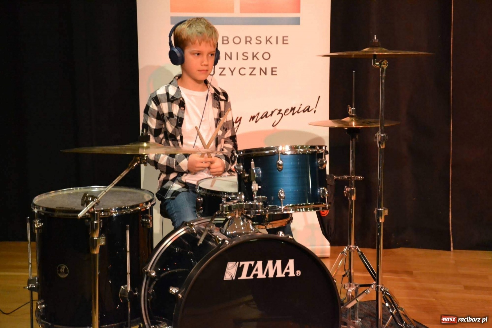 Zdjęcie w galerii na portalu naszraciborz.pl: Zamek zabrzmiał jesienną muzyką [FOTO i WIDEO] wiadomości z regionu