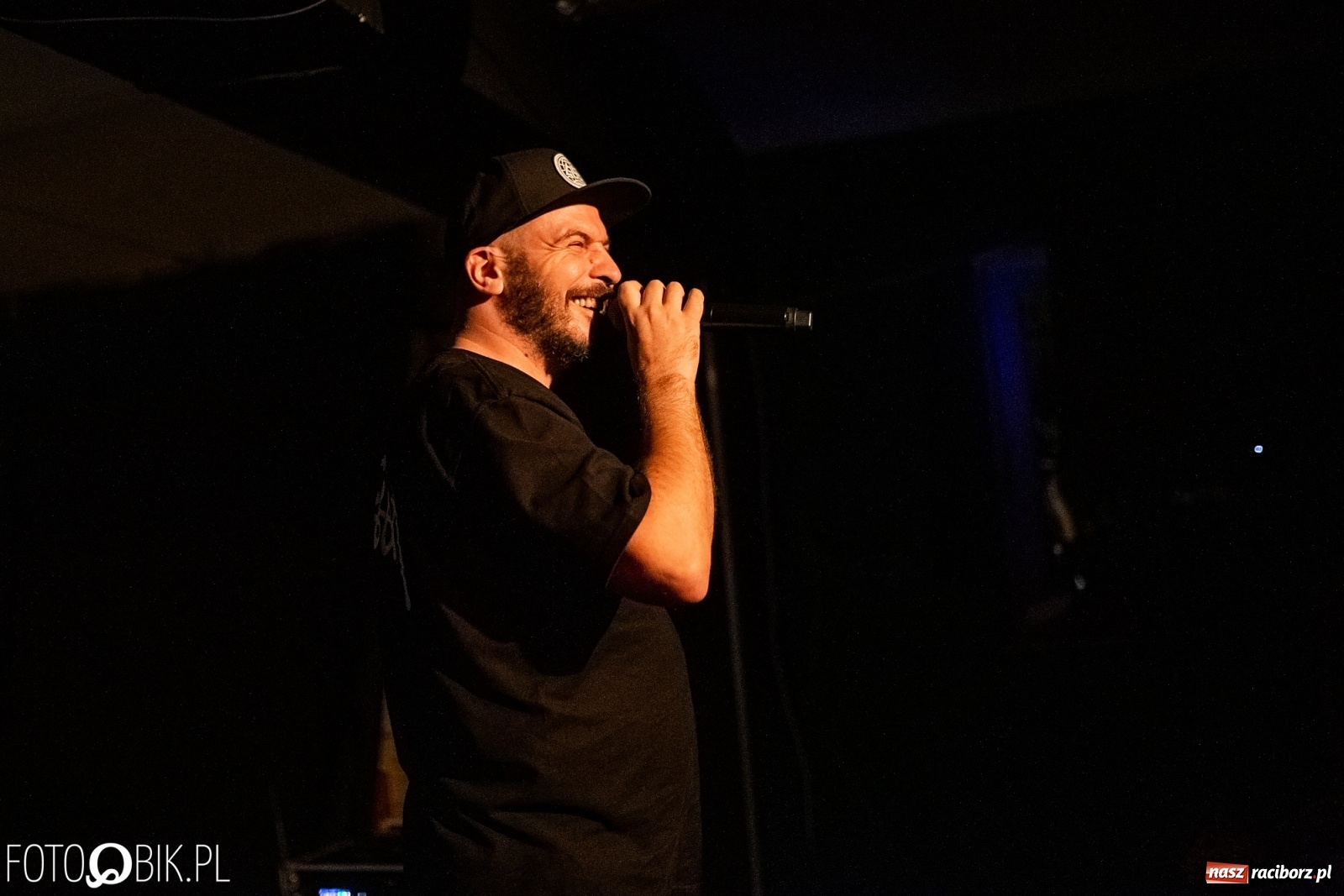 Zdjęcie w galerii na portalu naszraciborz.pl: O.S.T.R. na Przystanku Kulturalnym Koniec Świata wiadomości z regionu