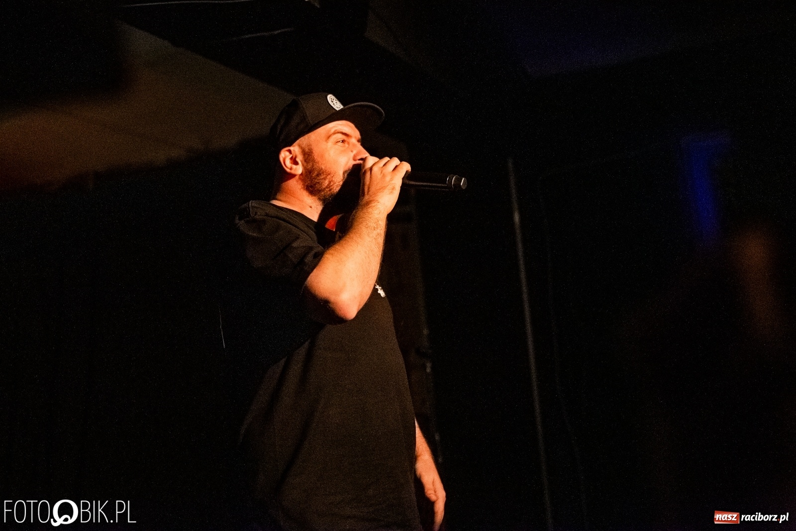 Zdjęcie w galerii na portalu naszraciborz.pl: O.S.T.R. na Przystanku Kulturalnym Koniec Świata wiadomości z regionu