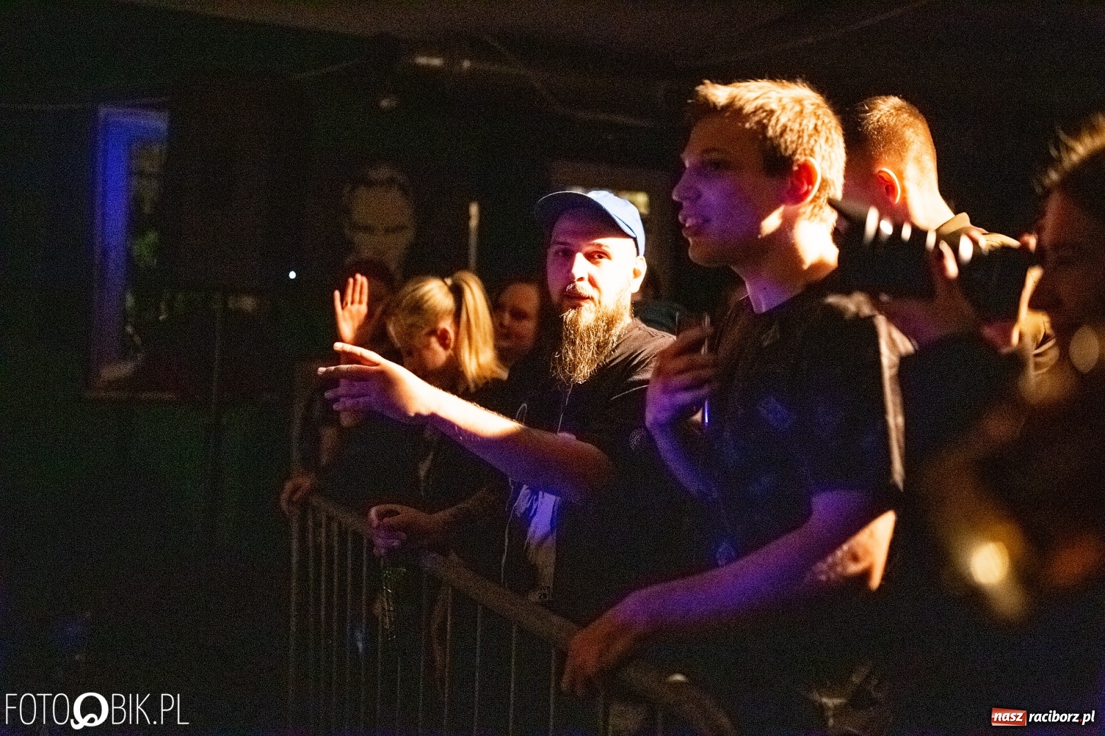 Zdjęcie w galerii na portalu naszraciborz.pl: O.S.T.R. na Przystanku Kulturalnym Koniec Świata wiadomości z regionu