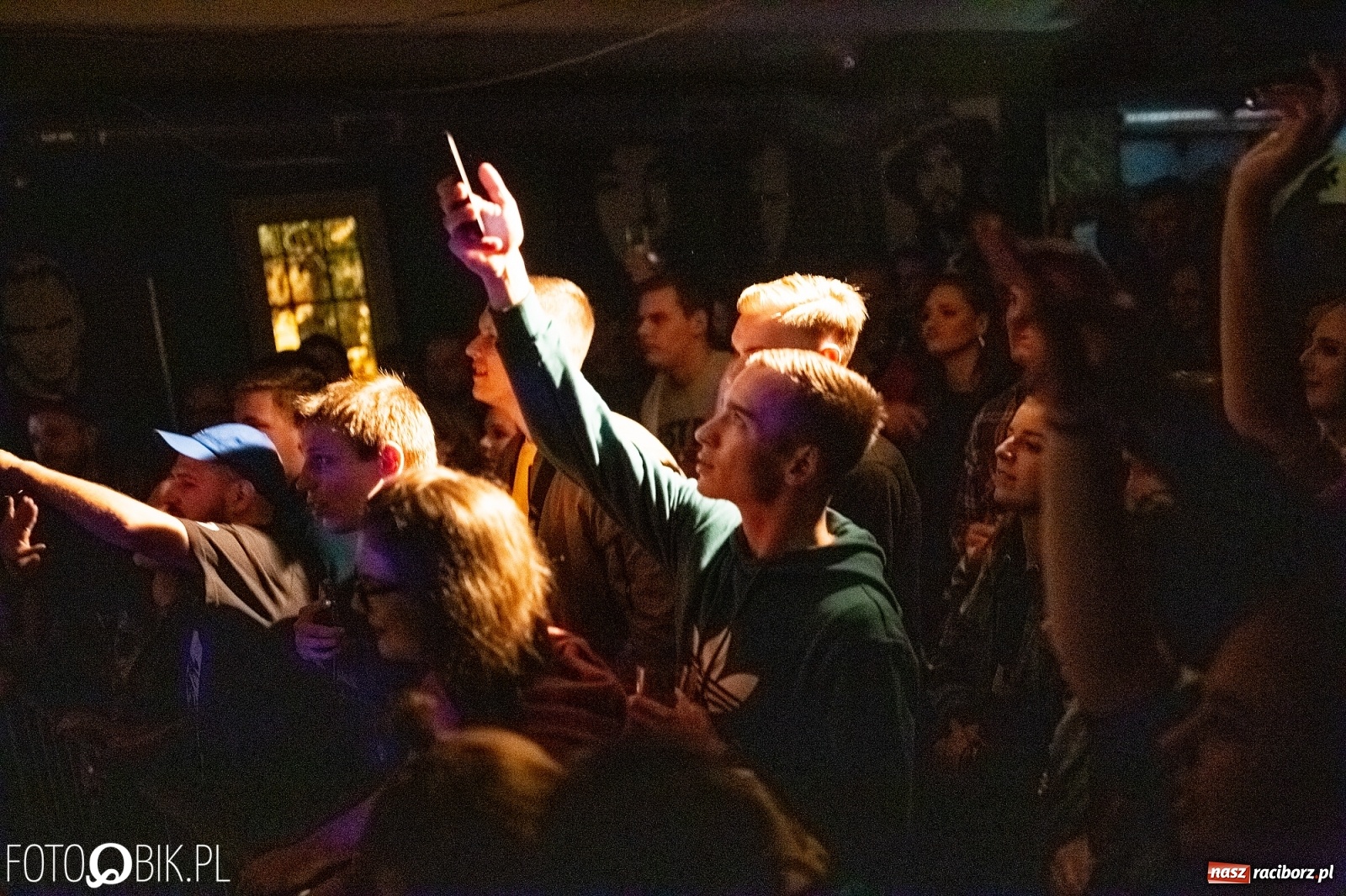 Zdjęcie w galerii na portalu naszraciborz.pl: O.S.T.R. na Przystanku Kulturalnym Koniec Świata wiadomości z regionu