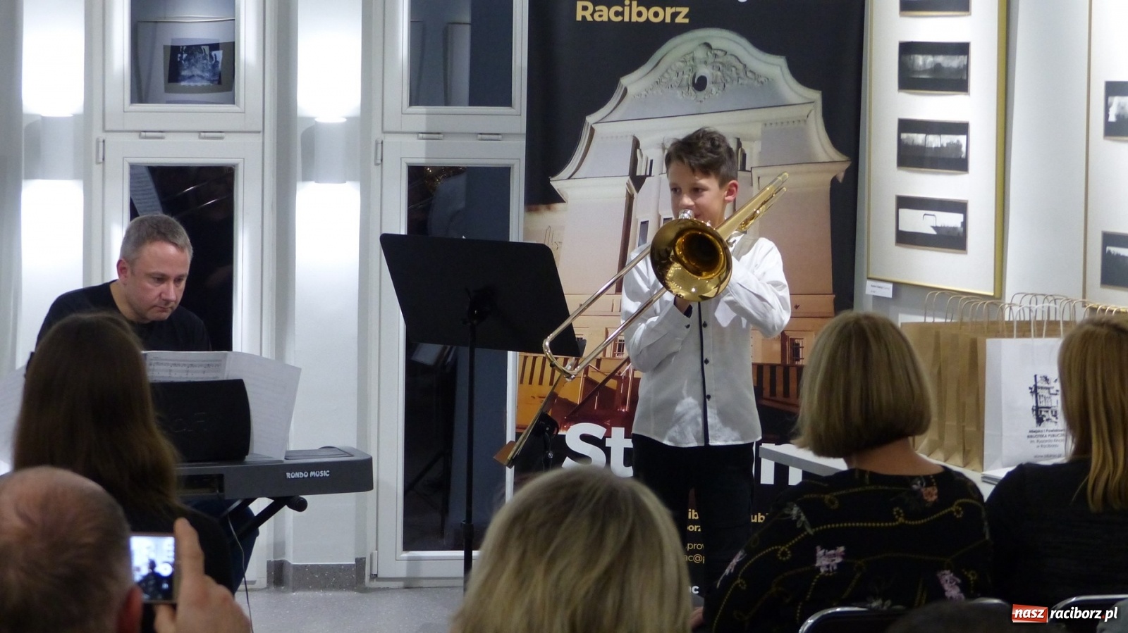 Zdjęcie w galerii na portalu naszraciborz.pl: Rozstrzygnięto konkurs Racibórz prozą zaczarowany wiadomości z regionu