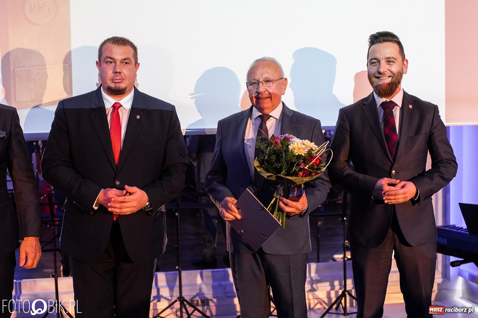 Zdjęcie w galerii na portalu naszraciborz.pl: Wręczono Filary Ziemi Raciborskiej [FOTO] wiadomości z regionu