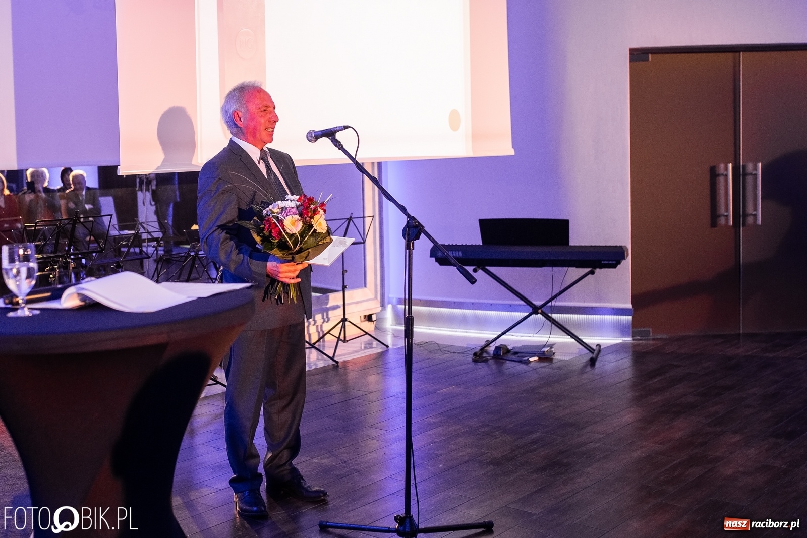 Zdjęcie w galerii na portalu naszraciborz.pl: Wręczono Filary Ziemi Raciborskiej [FOTO] wiadomości z regionu