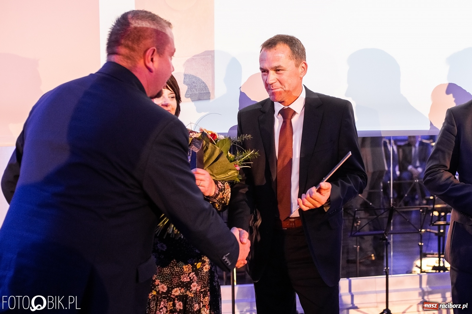 Zdjęcie w galerii na portalu naszraciborz.pl: Wręczono Filary Ziemi Raciborskiej [FOTO] wiadomości z regionu