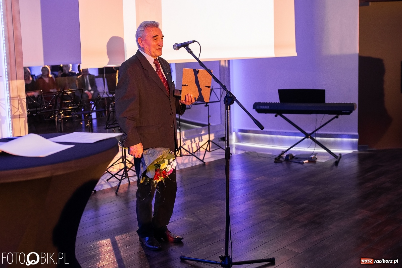 Zdjęcie w galerii na portalu naszraciborz.pl: Wręczono Filary Ziemi Raciborskiej [FOTO] wiadomości z regionu