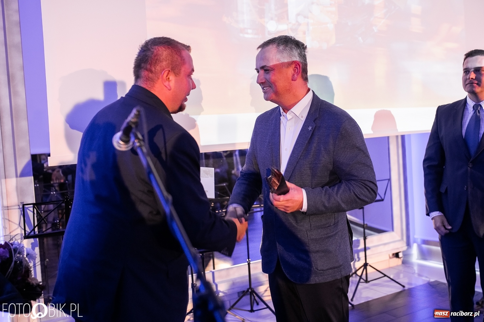 Zdjęcie w galerii na portalu naszraciborz.pl: Wręczono Filary Ziemi Raciborskiej [FOTO] wiadomości z regionu