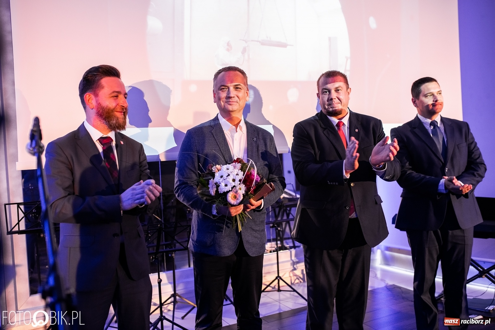 Zdjęcie w galerii na portalu naszraciborz.pl: Wręczono Filary Ziemi Raciborskiej [FOTO] wiadomości z regionu