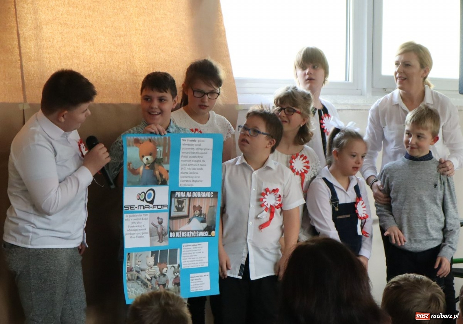 Zdjęcie w galerii na portalu naszraciborz.pl: Patriotycznie w ZSS, czyli 101. Rocznica Odzyskania Niepodległości  wiadomości z regionu