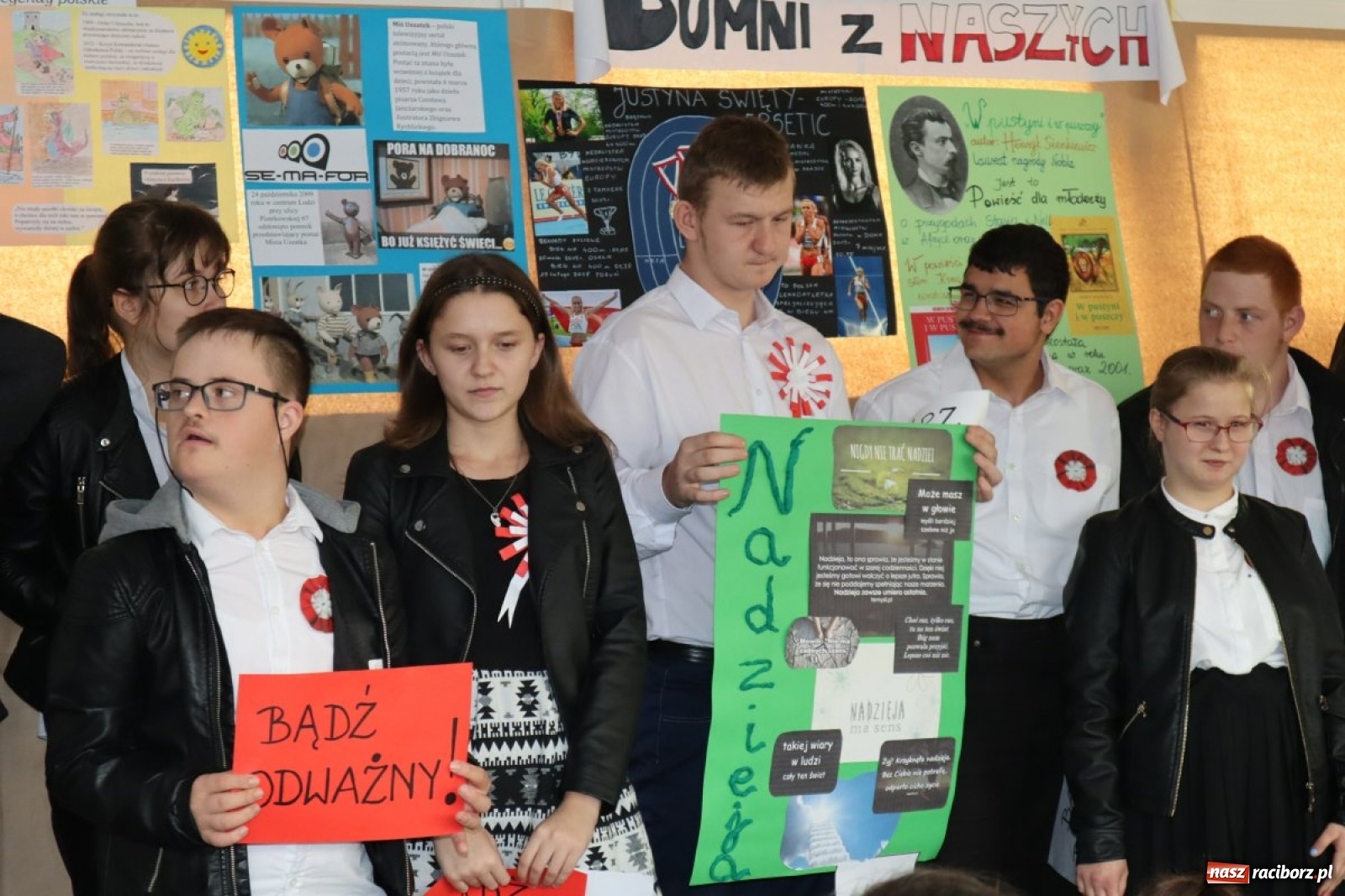 Zdjęcie w galerii na portalu naszraciborz.pl: Patriotycznie w ZSS, czyli 101. Rocznica Odzyskania Niepodległości  wiadomości z regionu