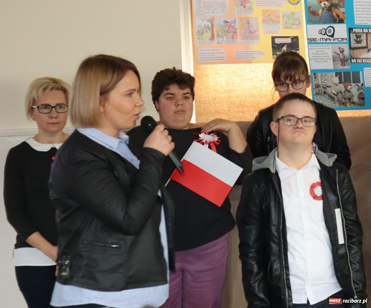 Zdjęcie w galerii na portalu naszraciborz.pl: Patriotycznie w ZSS, czyli 101. Rocznica Odzyskania Niepodległości  wiadomości z regionu