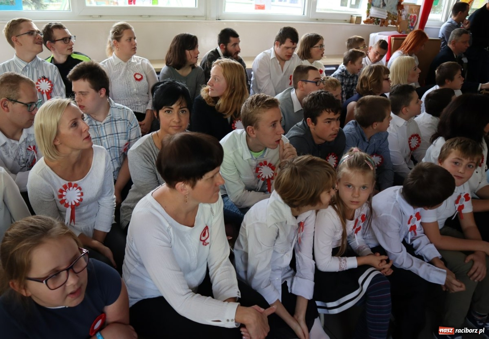 Zdjęcie w galerii na portalu naszraciborz.pl: Patriotycznie w ZSS, czyli 101. Rocznica Odzyskania Niepodległości  wiadomości z regionu