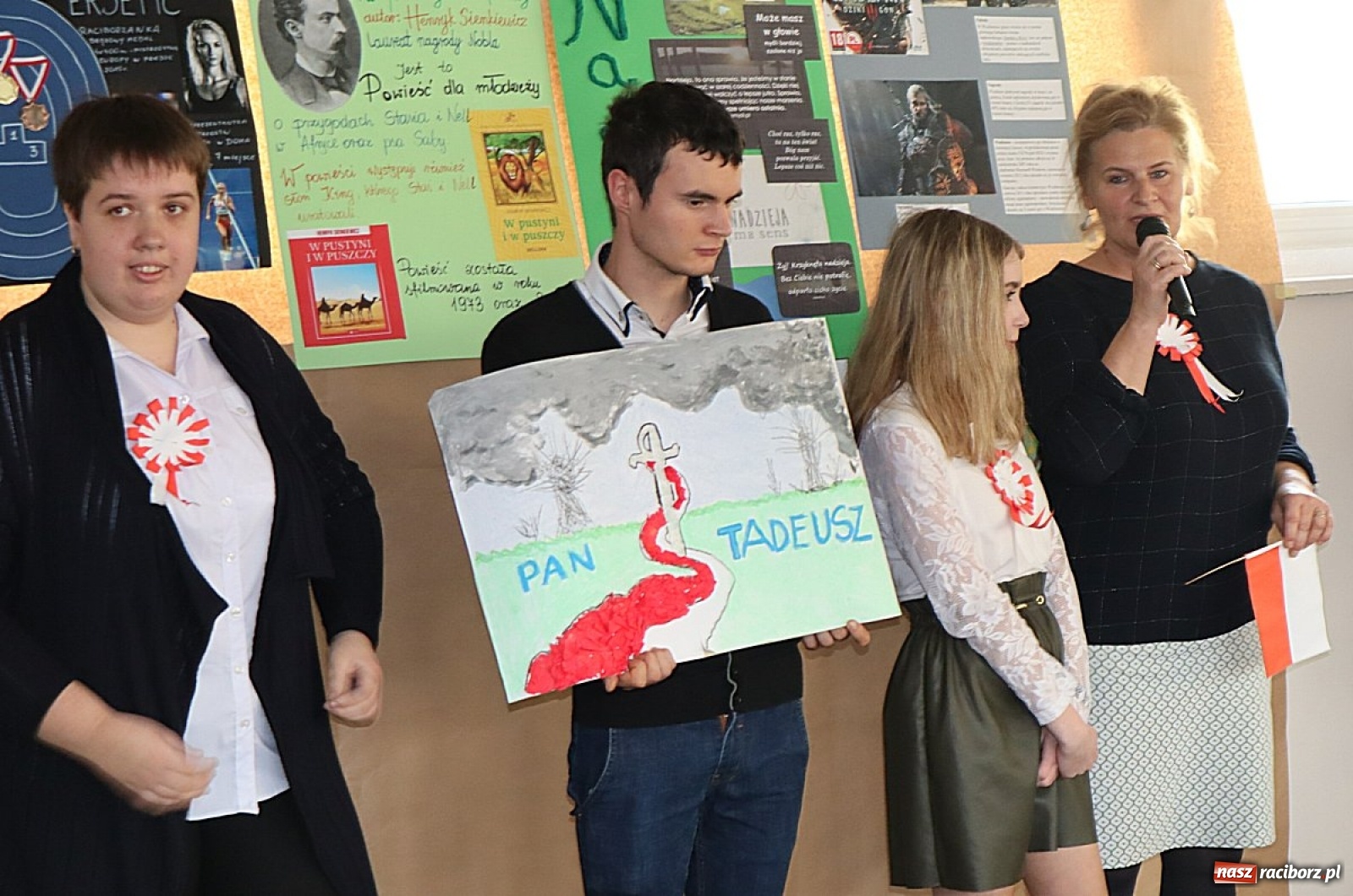 Zdjęcie w galerii na portalu naszraciborz.pl: Patriotycznie w ZSS, czyli 101. Rocznica Odzyskania Niepodległości  wiadomości z regionu