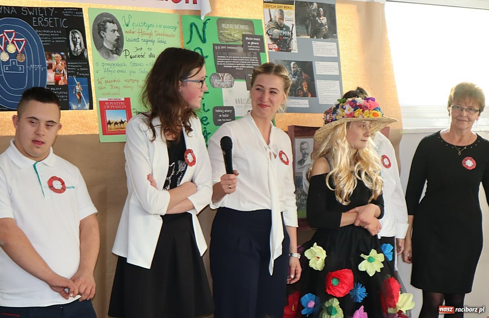 Zdjęcie w galerii na portalu naszraciborz.pl: Patriotycznie w ZSS, czyli 101. Rocznica Odzyskania Niepodległości  wiadomości z regionu