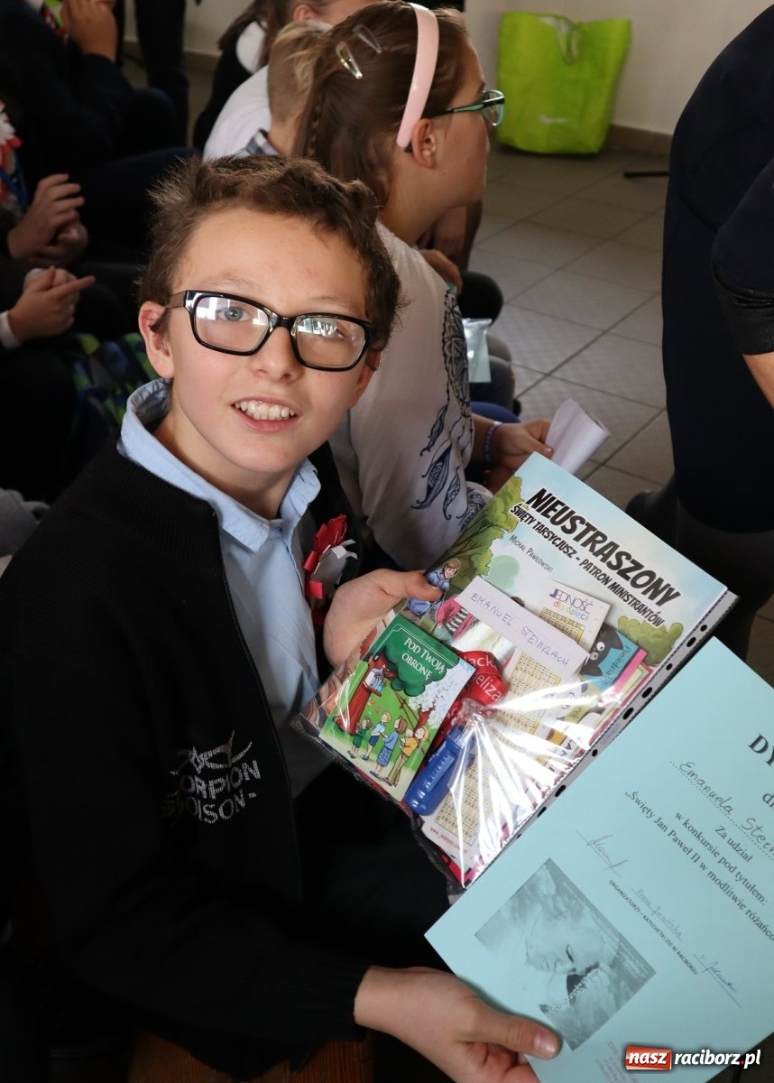 Zdjęcie w galerii na portalu naszraciborz.pl: Patriotycznie w ZSS, czyli 101. Rocznica Odzyskania Niepodległości  wiadomości z regionu