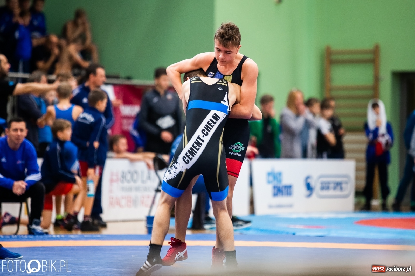 Zdjęcie w galerii na portalu naszraciborz.pl: Mistrzostwa Polski Młodzików w Zapasach w Arenie Rafako wiadomości z regionu