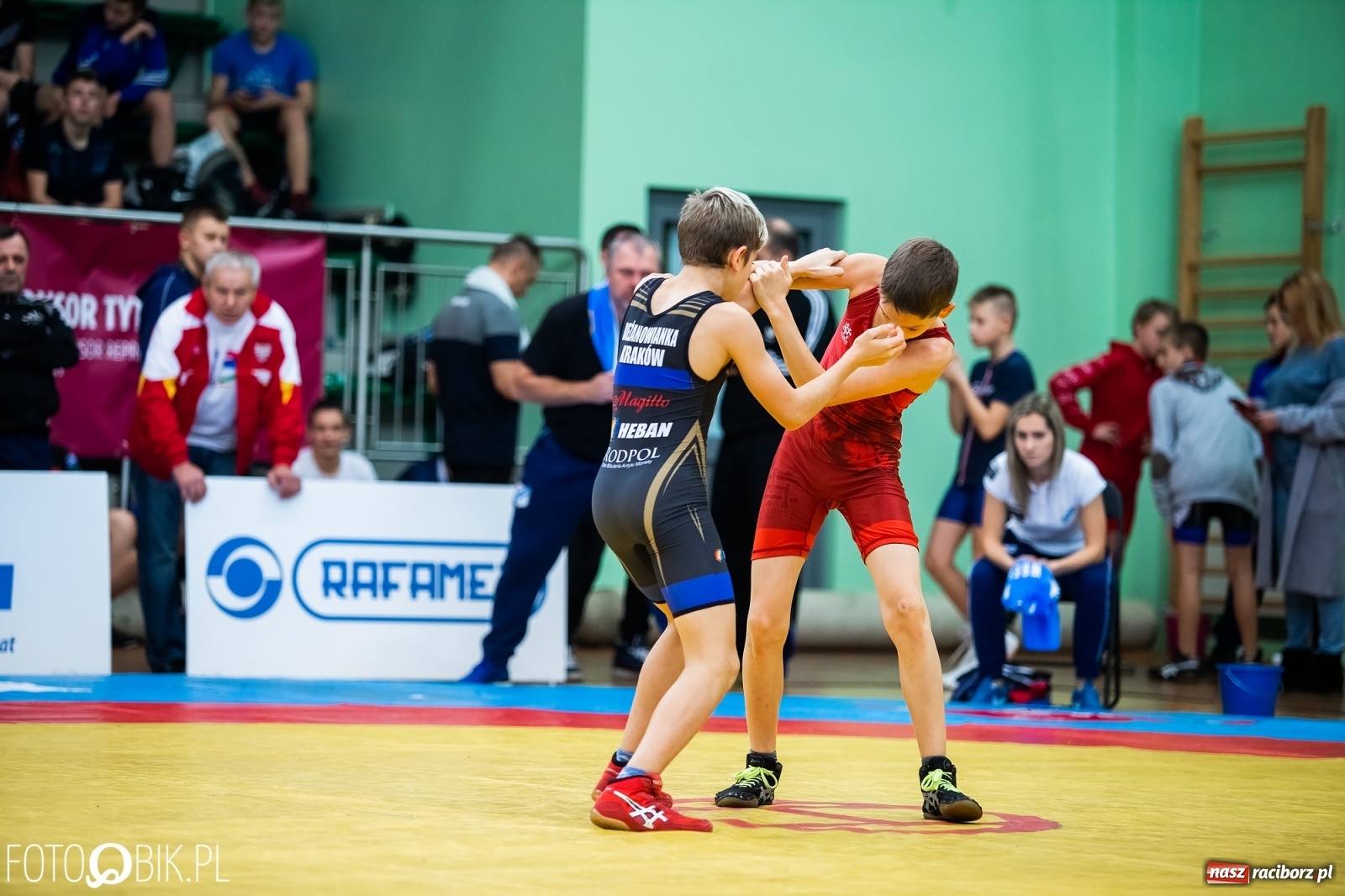 Zdjęcie w galerii na portalu naszraciborz.pl: Mistrzostwa Polski Młodzików w Zapasach w Arenie Rafako wiadomości z regionu