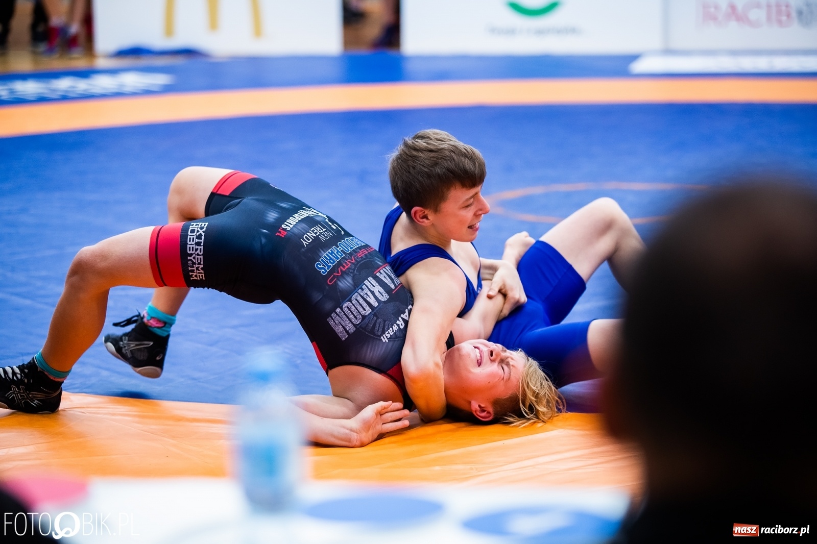 Zdjęcie w galerii na portalu naszraciborz.pl: Mistrzostwa Polski Młodzików w Zapasach w Arenie Rafako wiadomości z regionu