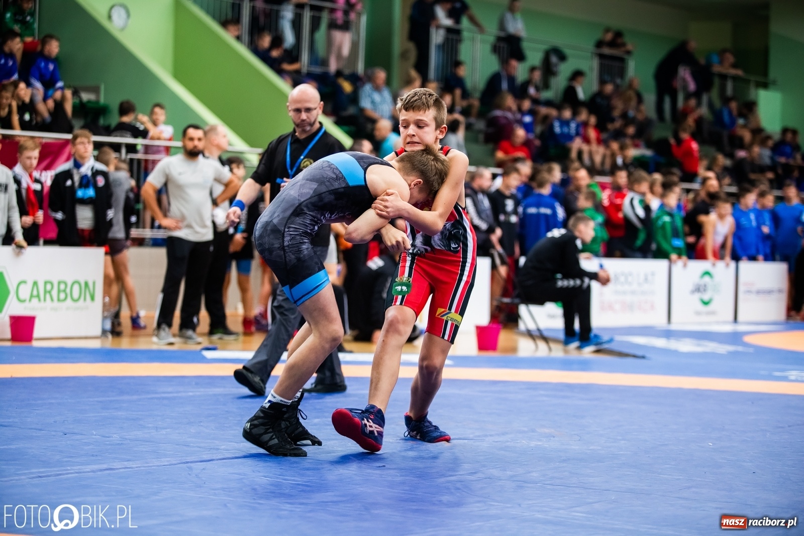 Zdjęcie w galerii na portalu naszraciborz.pl: Mistrzostwa Polski Młodzików w Zapasach w Arenie Rafako wiadomości z regionu