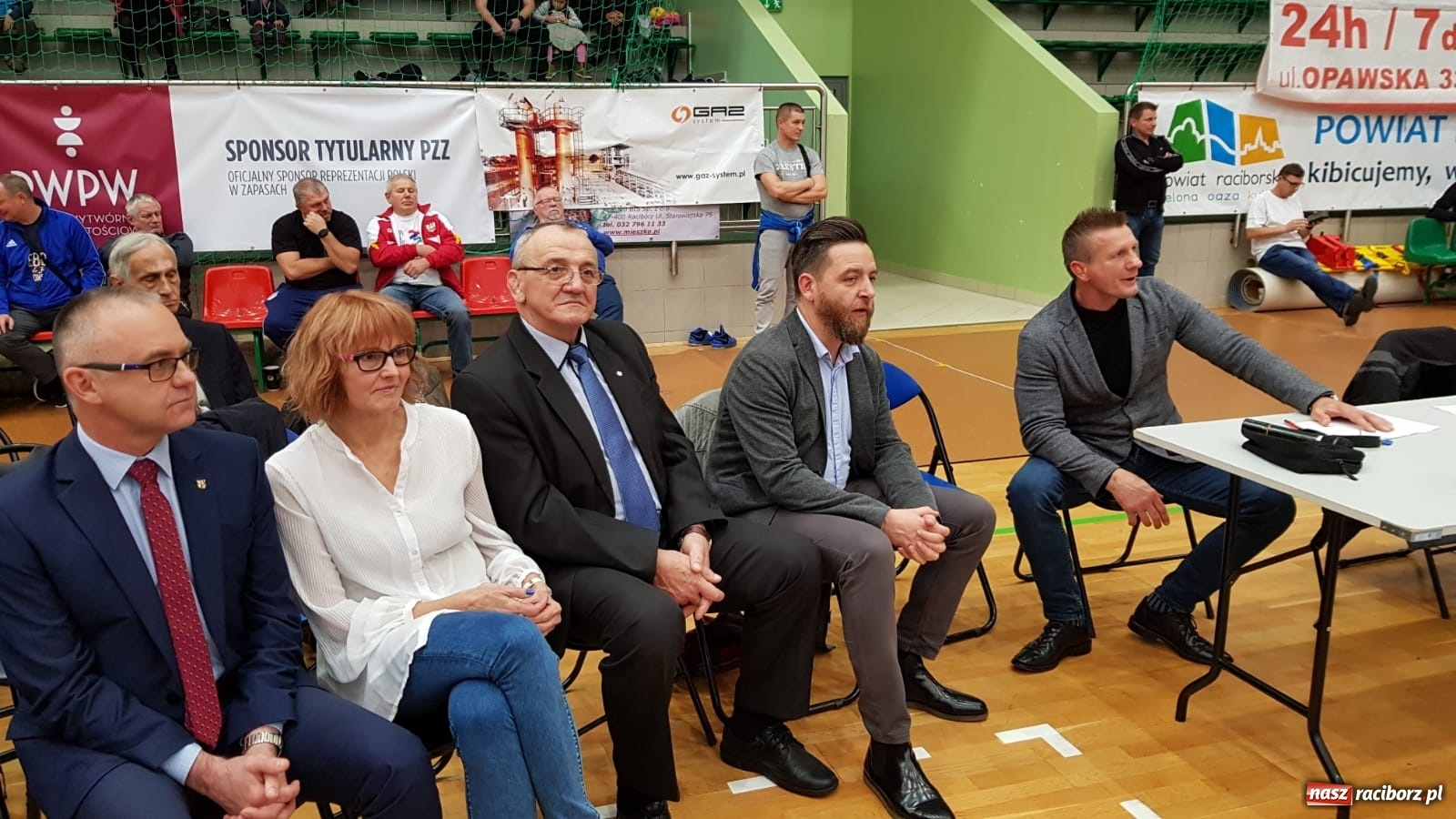 Zdjęcie w galerii na portalu naszraciborz.pl: Mistrzostwa Polski Młodzików w Zapasach w Arenie Rafako wiadomości z regionu