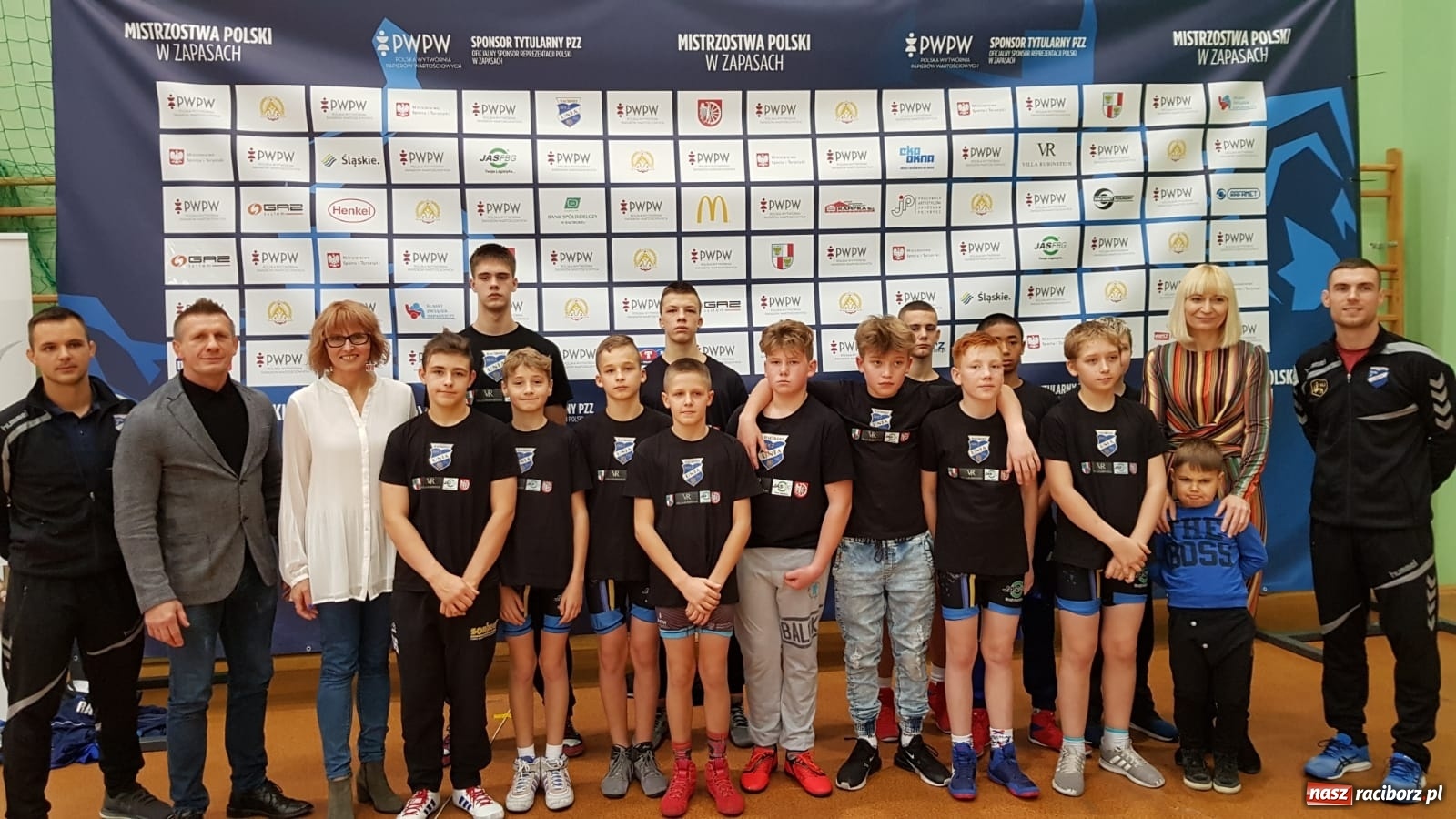 Zdjęcie w galerii na portalu naszraciborz.pl: Mistrzostwa Polski Młodzików w Zapasach w Arenie Rafako wiadomości z regionu