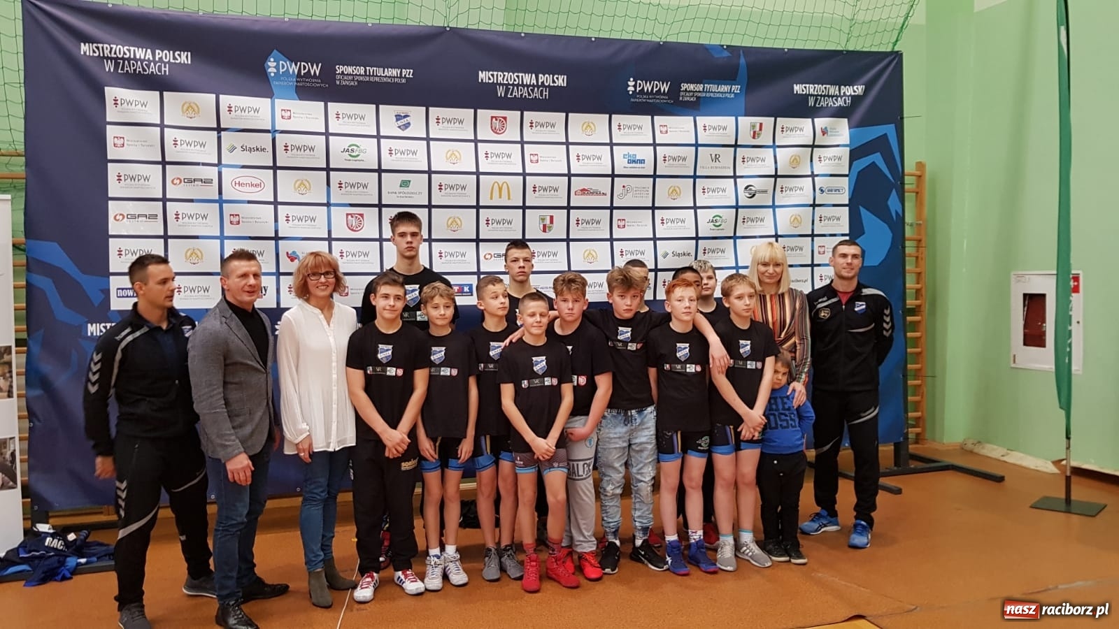 Zdjęcie w galerii na portalu naszraciborz.pl: Mistrzostwa Polski Młodzików w Zapasach w Arenie Rafako wiadomości z regionu