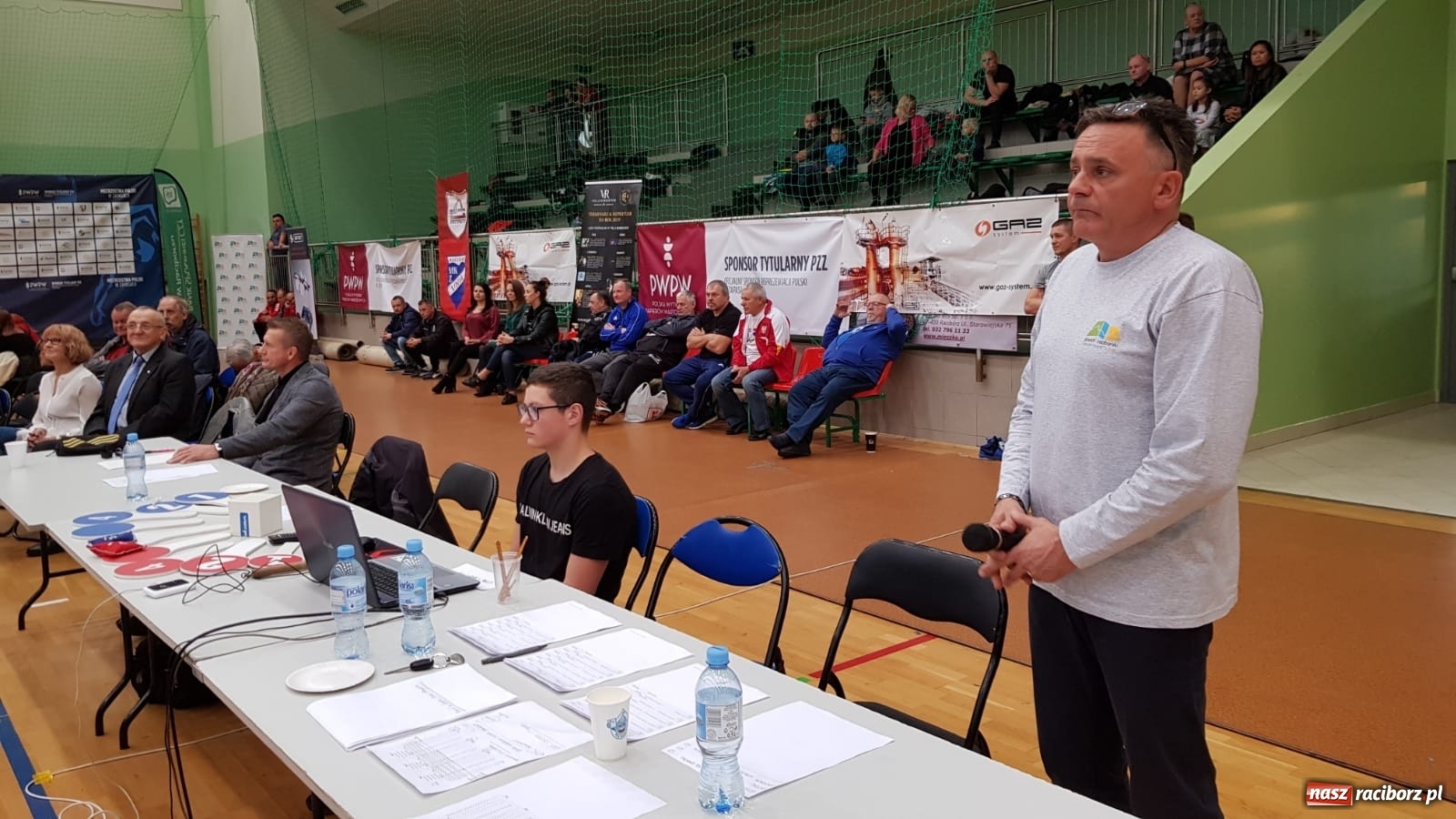 Zdjęcie w galerii na portalu naszraciborz.pl: Mistrzostwa Polski Młodzików w Zapasach w Arenie Rafako wiadomości z regionu