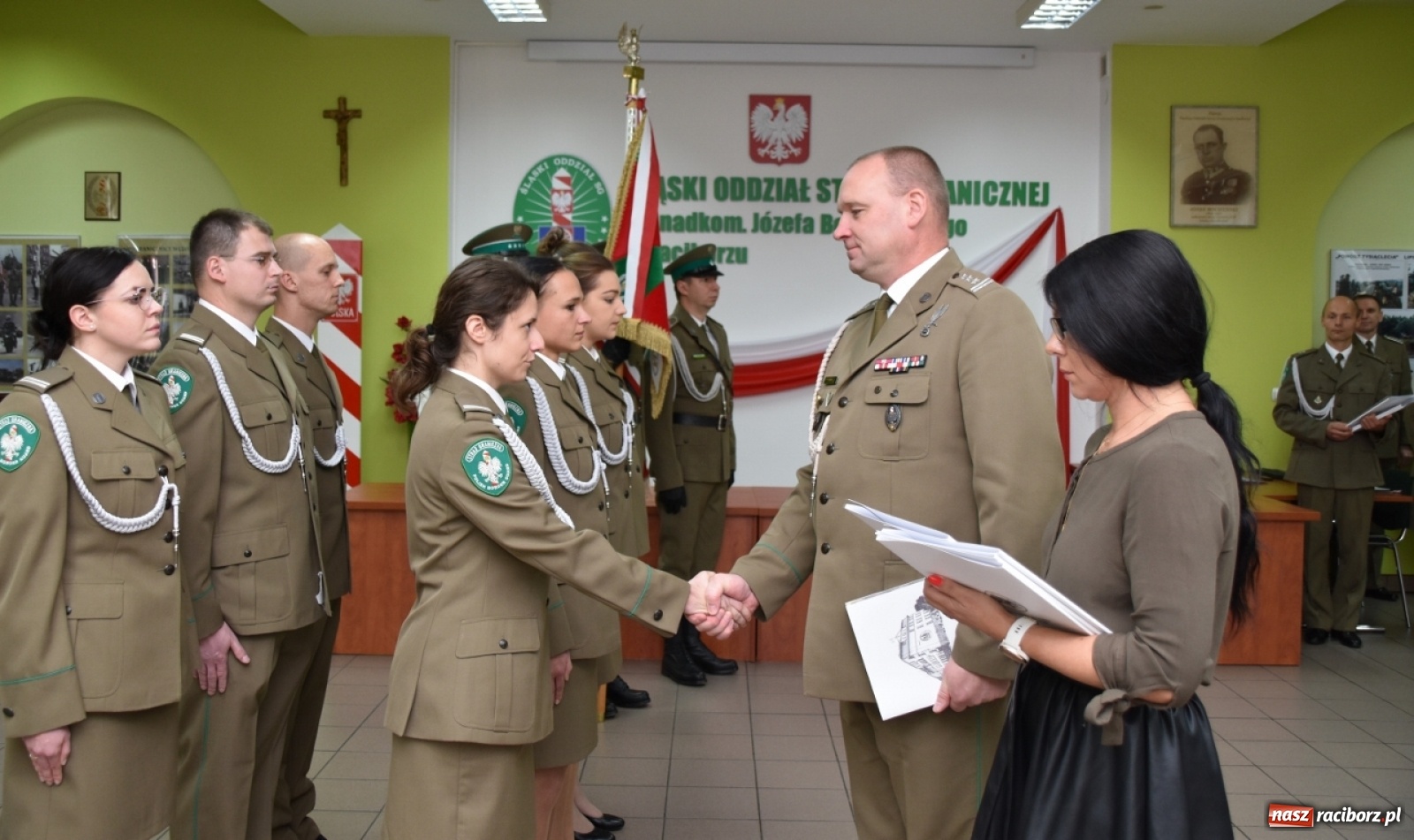 Zdjęcie w galerii na portalu naszraciborz.pl: Ślubowanie i awanse u śląskich pograniczników wiadomości z regionu