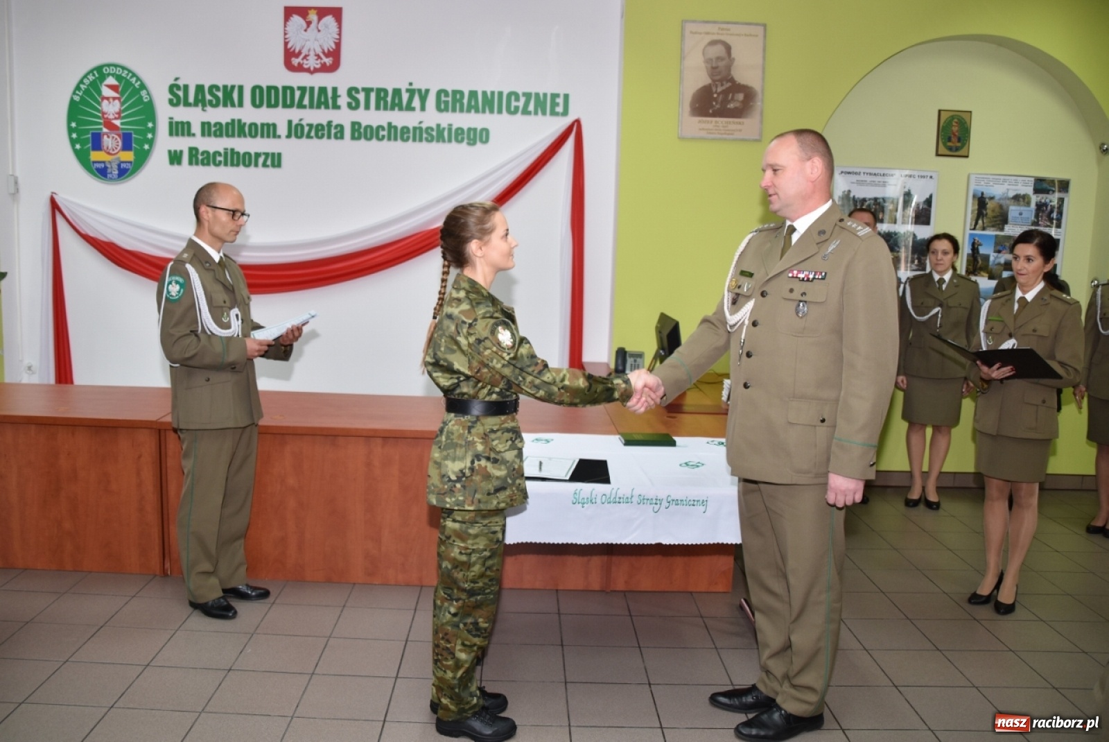 Zdjęcie w galerii na portalu naszraciborz.pl: Ślubowanie i awanse u śląskich pograniczników wiadomości z regionu
