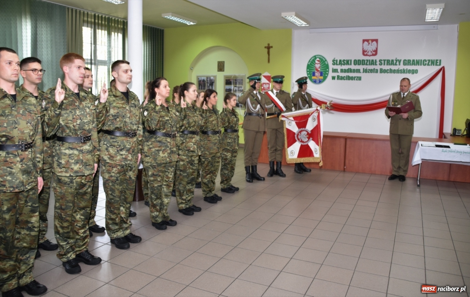 Zdjęcie w galerii na portalu naszraciborz.pl: Ślubowanie i awanse u śląskich pograniczników wiadomości z regionu