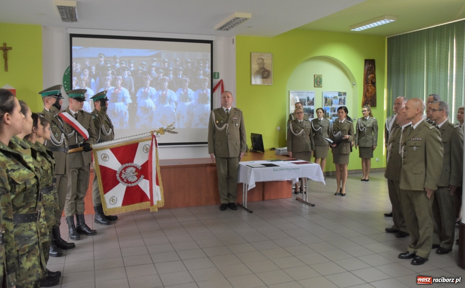 Zdjęcie w galerii na portalu naszraciborz.pl: Ślubowanie i awanse u śląskich pograniczników wiadomości z regionu