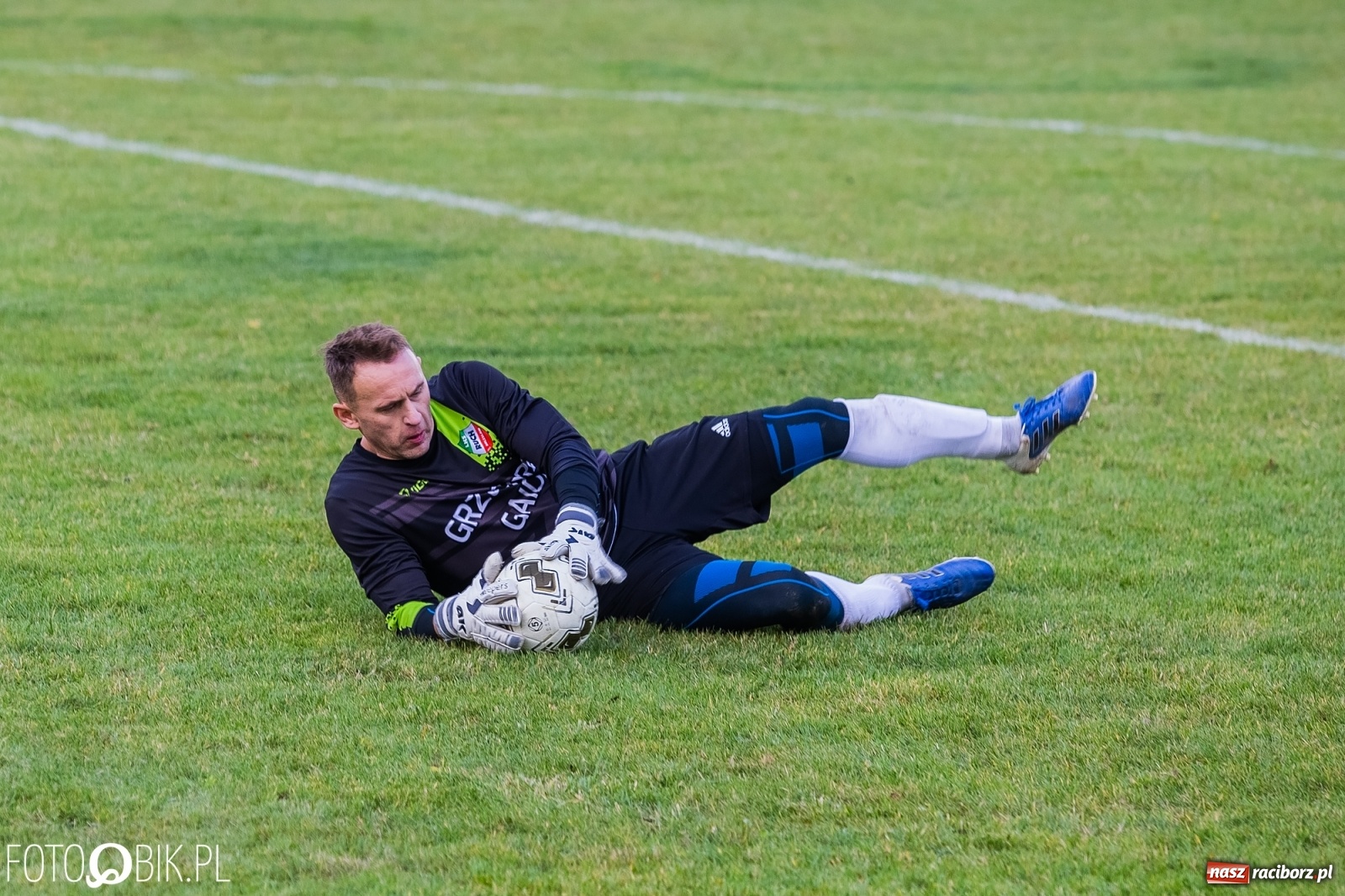 Zdjęcie w galerii na portalu naszraciborz.pl: Niespodzianka w Bolesławiu. Drugi zespół Brzezia lepszy od Ruchu! wiadomości z regionu