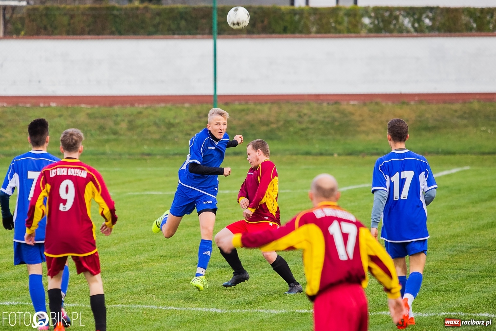 Zdjęcie w galerii na portalu naszraciborz.pl: Niespodzianka w Bolesławiu. Drugi zespół Brzezia lepszy od Ruchu! wiadomości z regionu
