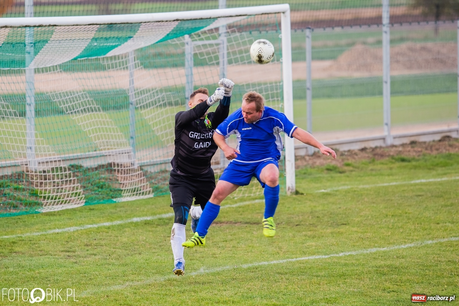 Zdjęcie w galerii na portalu naszraciborz.pl: Niespodzianka w Bolesławiu. Drugi zespół Brzezia lepszy od Ruchu! wiadomości z regionu