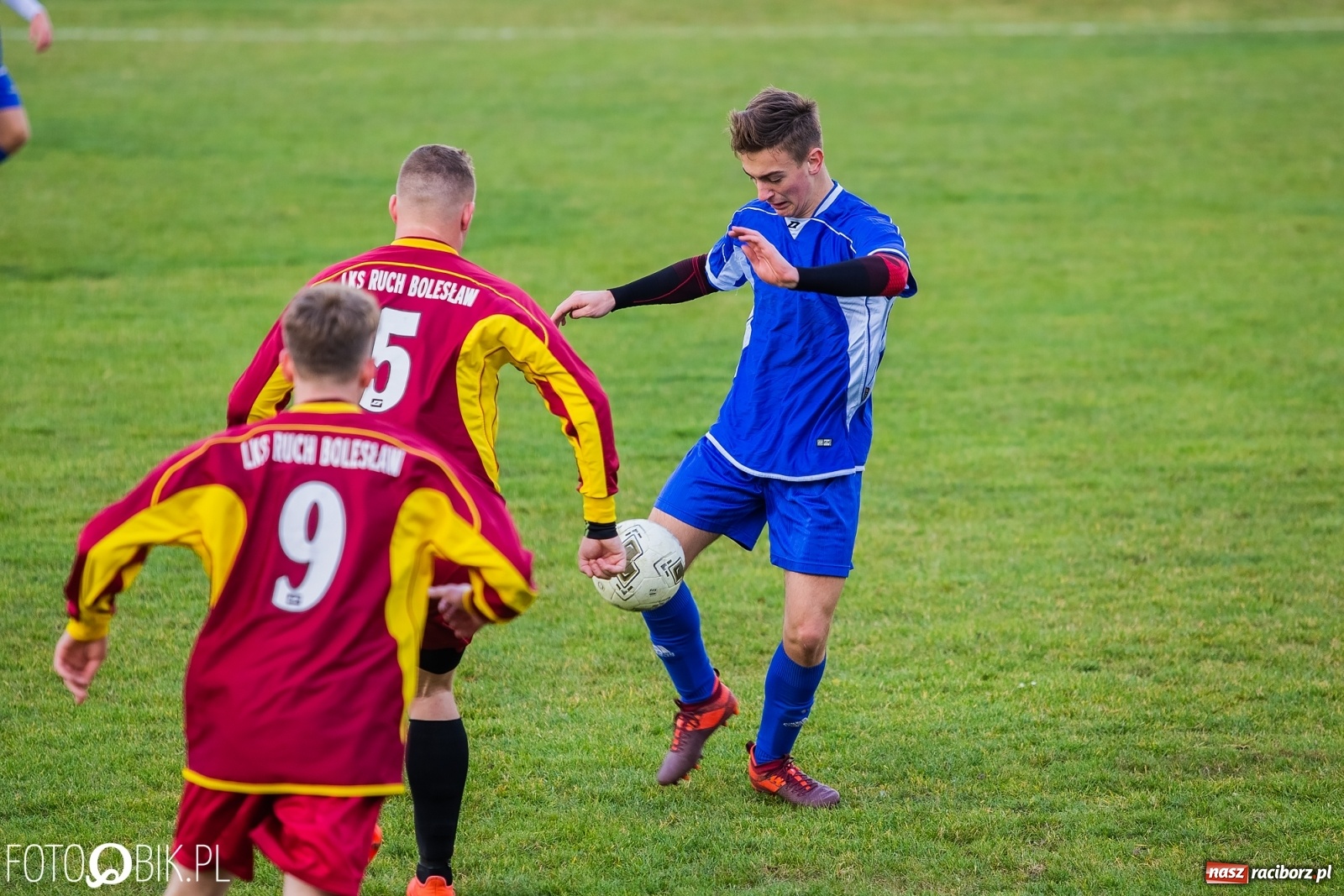 Zdjęcie w galerii na portalu naszraciborz.pl: Niespodzianka w Bolesławiu. Drugi zespół Brzezia lepszy od Ruchu! wiadomości z regionu