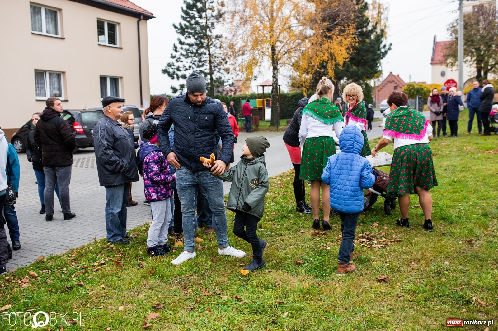 Zdjęcie w galerii na portalu naszraciborz.pl: Obchody dnia świętego Marcina w Samborowicach wiadomości z regionu