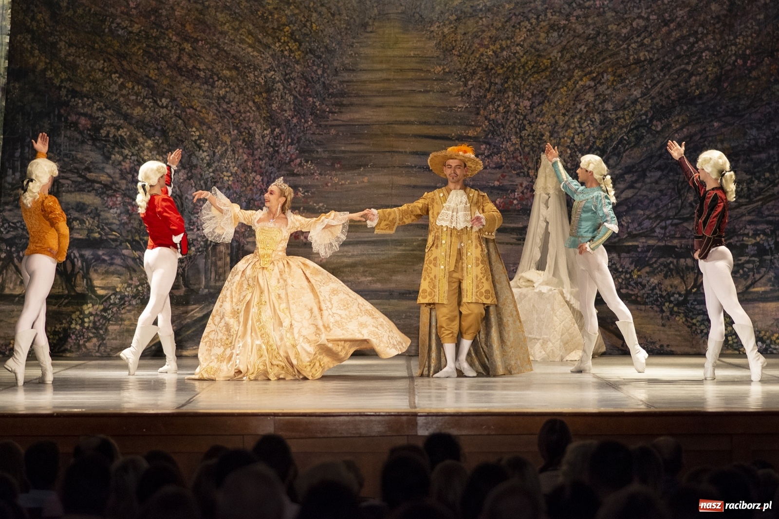 Zdjęcie w galerii na portalu naszraciborz.pl: Śpiąca królewna na deskach RCK [FOTO] wiadomości z regionu