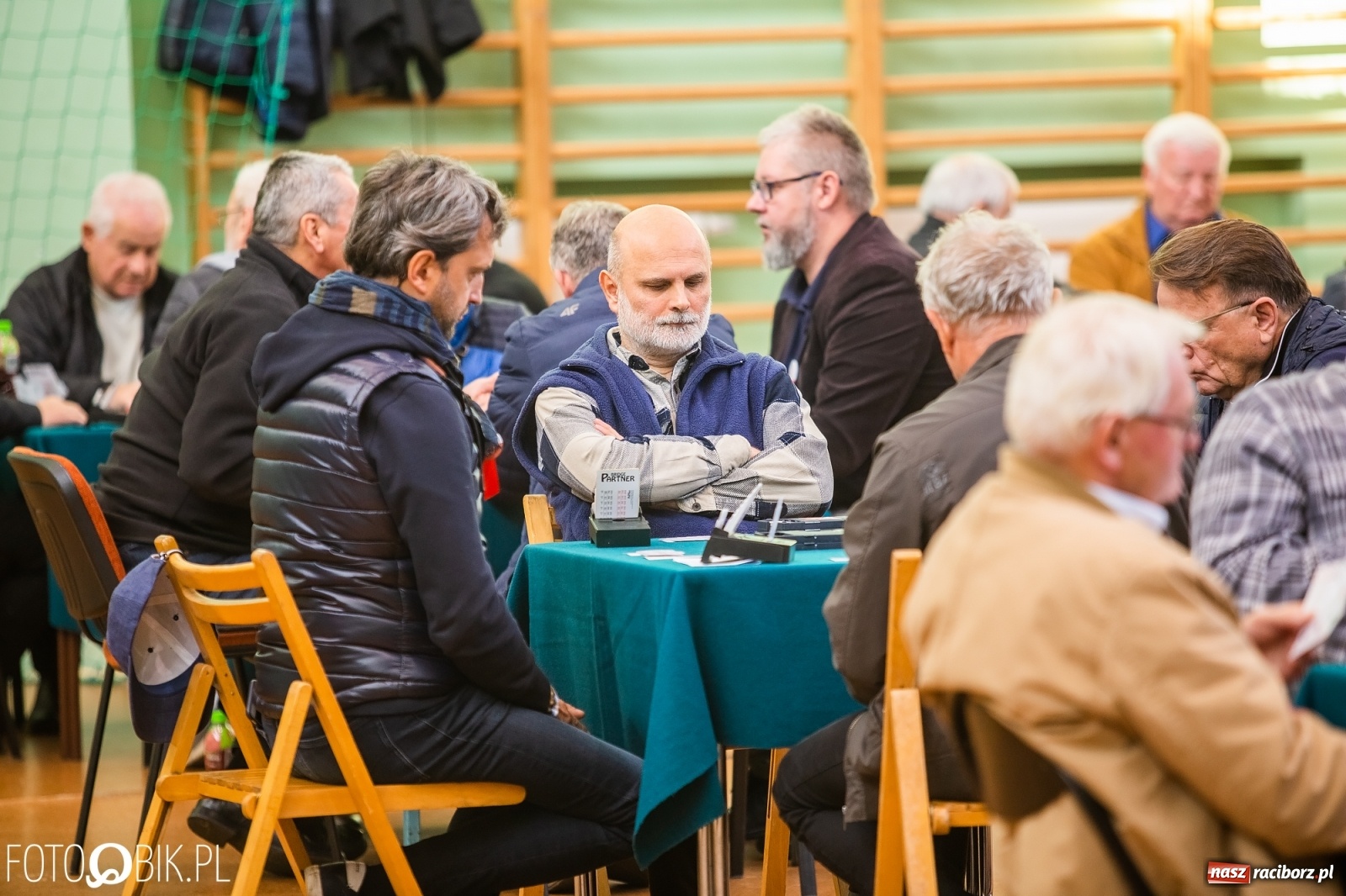 Zdjęcie w galerii na portalu naszraciborz.pl: Turniej Brydża o Podkowę Kasztanki Marszałka w Arenie Rafako wiadomości z regionu