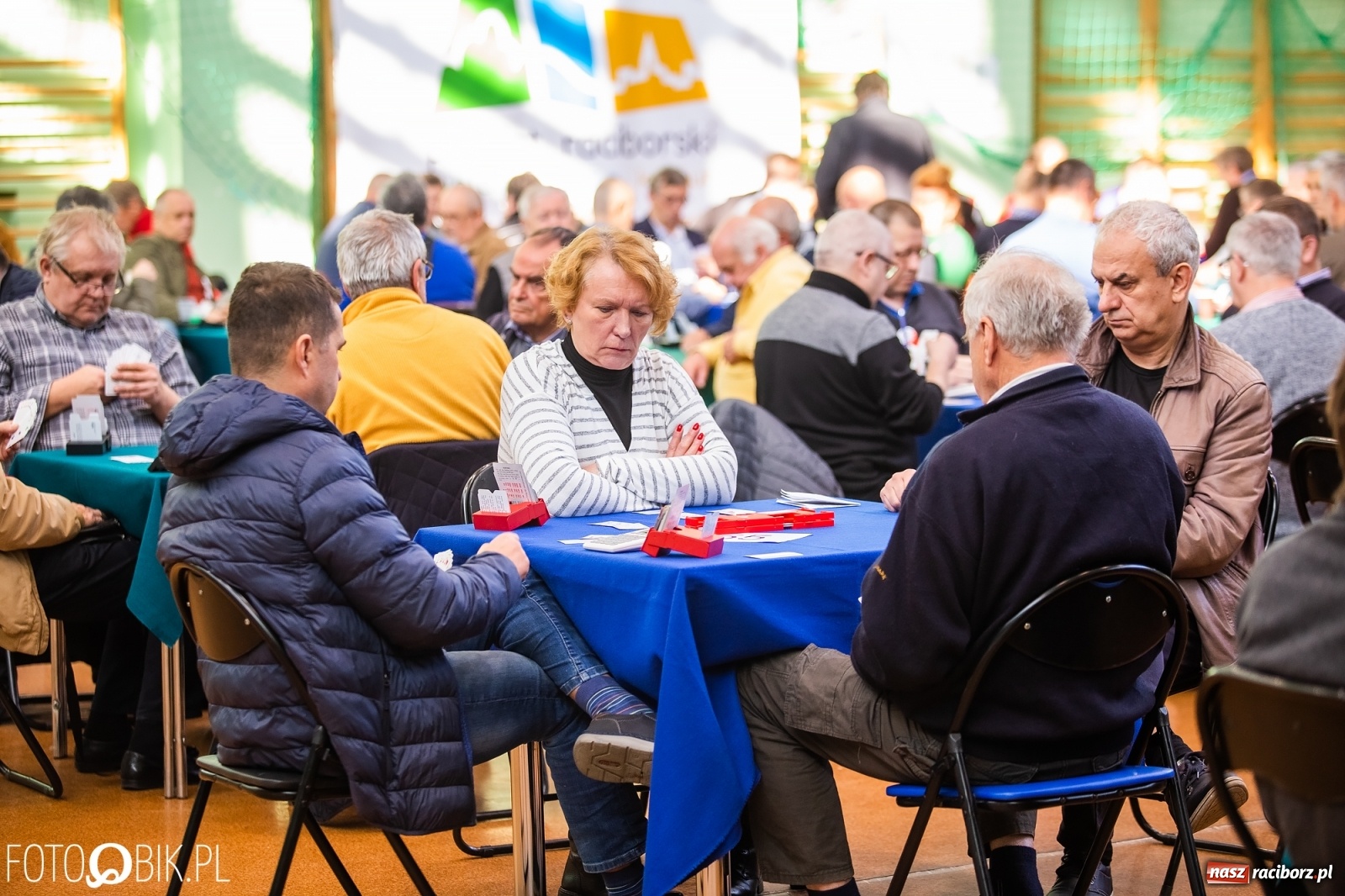 Zdjęcie w galerii na portalu naszraciborz.pl: Turniej Brydża o Podkowę Kasztanki Marszałka w Arenie Rafako wiadomości z regionu