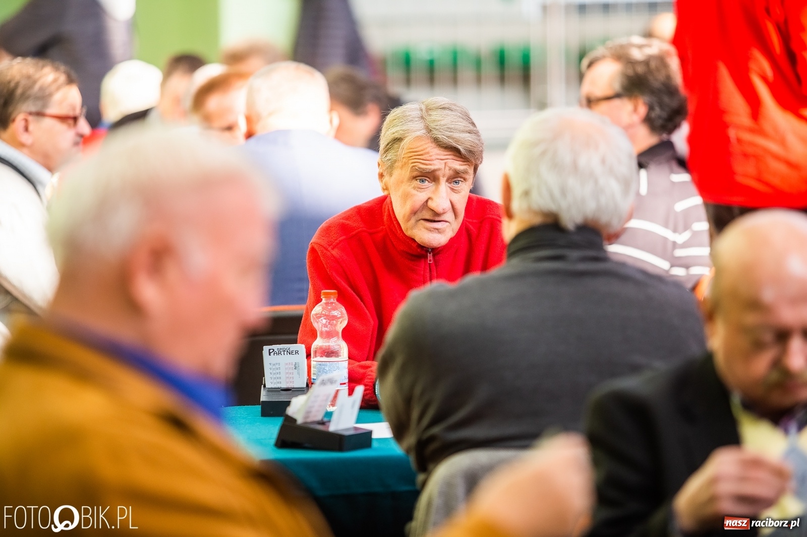 Zdjęcie w galerii na portalu naszraciborz.pl: Turniej Brydża o Podkowę Kasztanki Marszałka w Arenie Rafako wiadomości z regionu