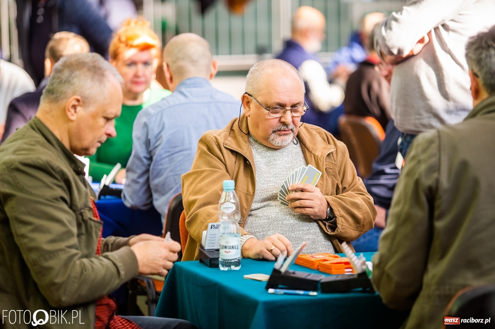 Zdjęcie w galerii na portalu naszraciborz.pl: Turniej Brydża o Podkowę Kasztanki Marszałka w Arenie Rafako wiadomości z regionu