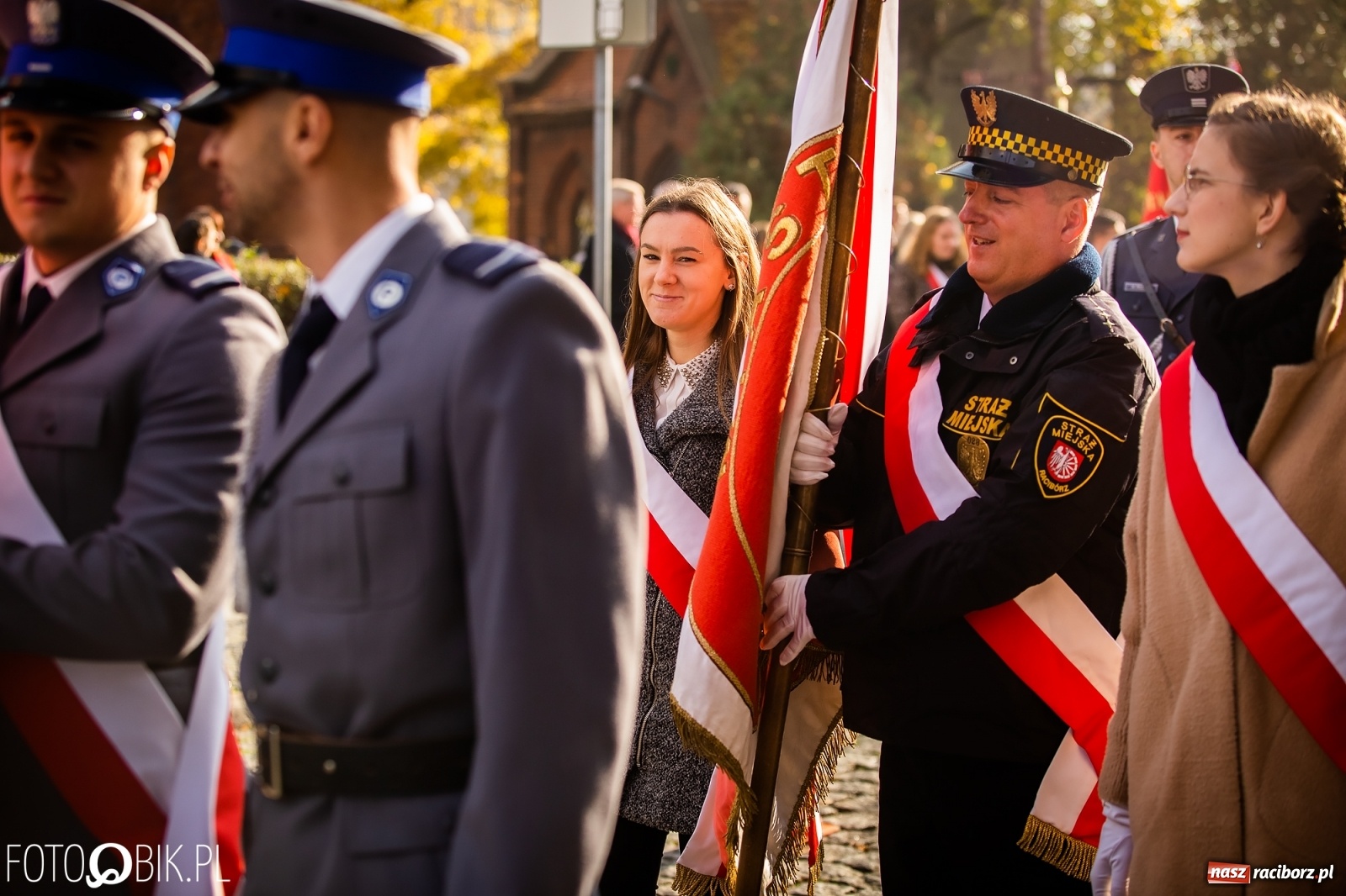 Zdjęcie w galerii na portalu naszraciborz.pl: Święto Niepodległości. Niech żyje Polska, niech żyje Racibórz!  wiadomości z regionu
