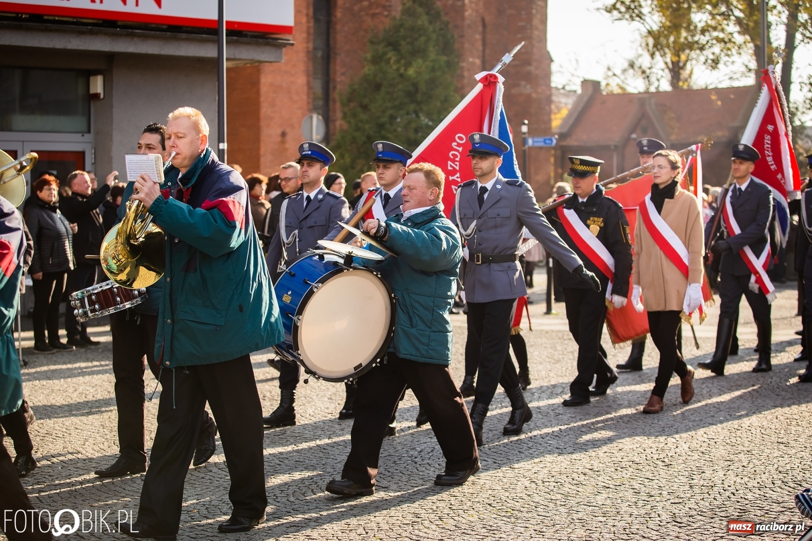Zdjęcie w galerii na portalu naszraciborz.pl: Święto Niepodległości. Niech żyje Polska, niech żyje Racibórz!  wiadomości z regionu