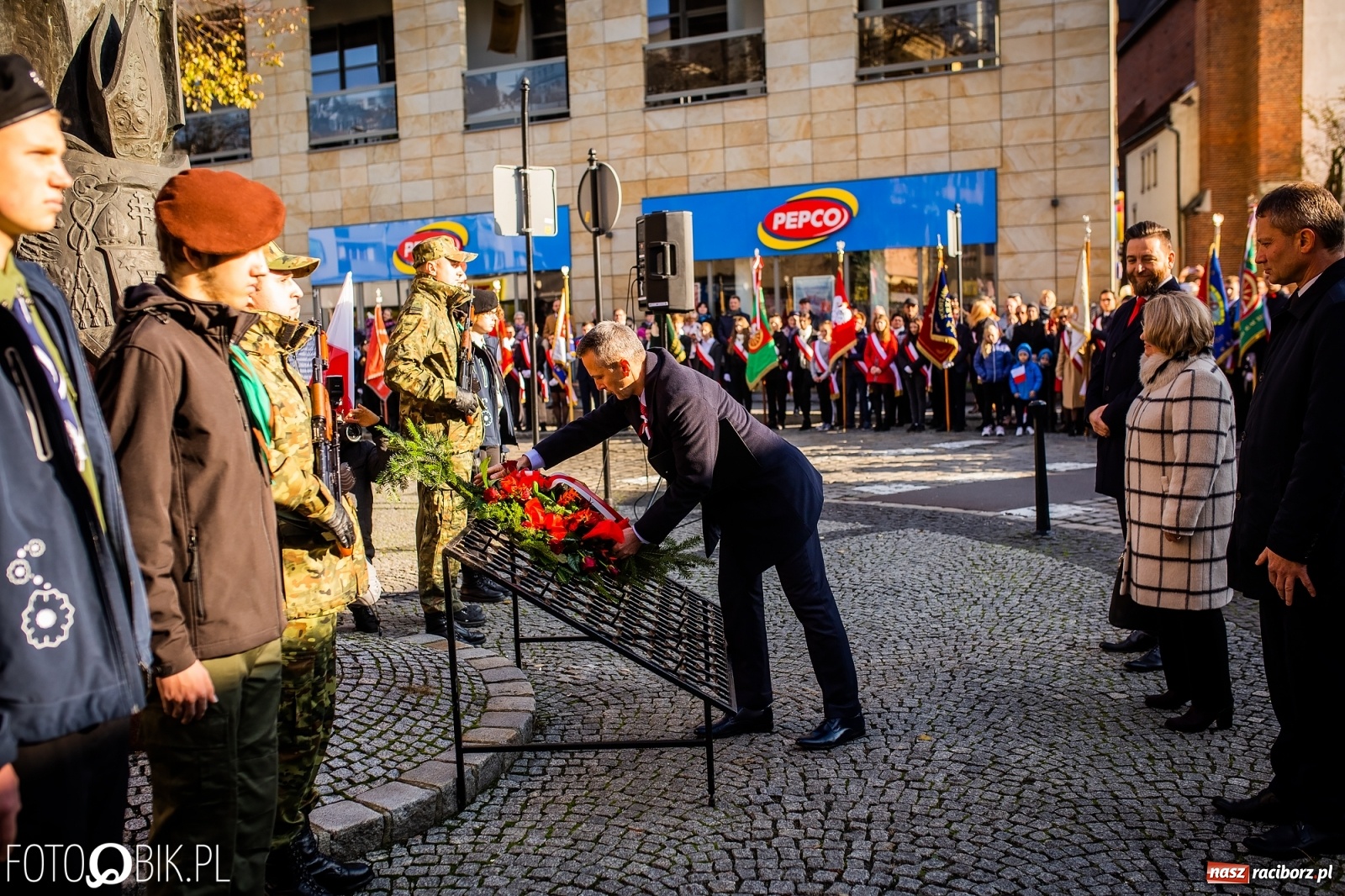 Zdjęcie w galerii na portalu naszraciborz.pl: Święto Niepodległości. Niech żyje Polska, niech żyje Racibórz!  wiadomości z regionu