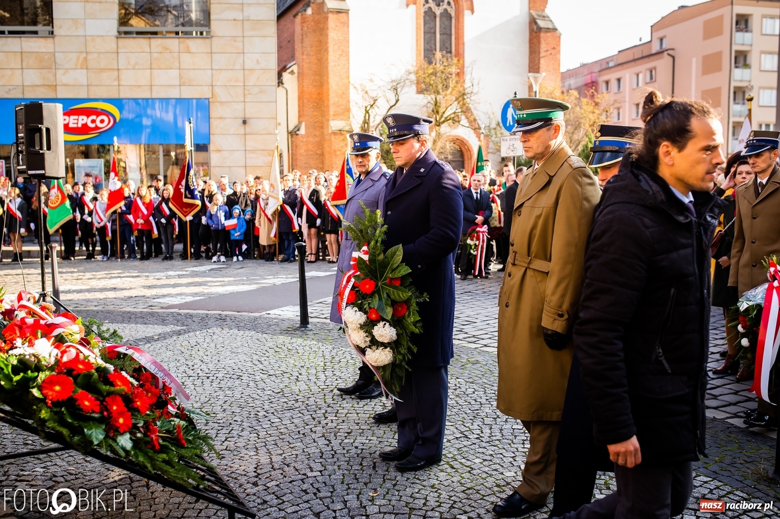 Zdjęcie w galerii na portalu naszraciborz.pl: Święto Niepodległości. Niech żyje Polska, niech żyje Racibórz!  wiadomości z regionu