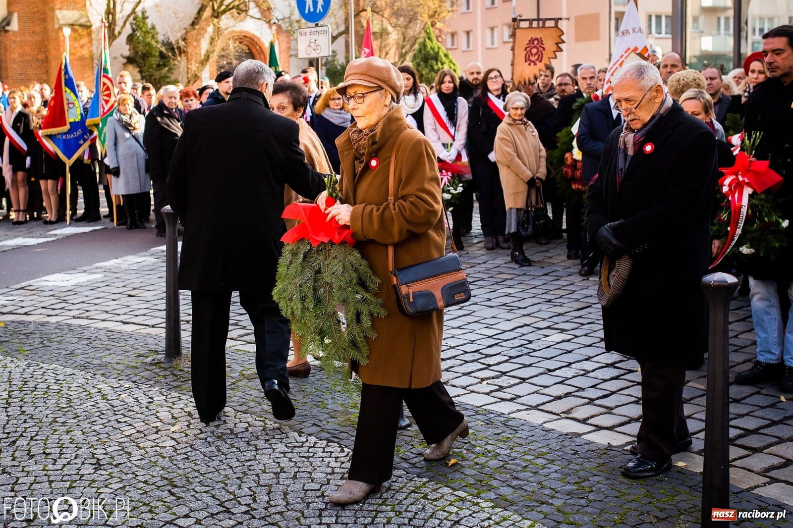 Zdjęcie w galerii na portalu naszraciborz.pl: Święto Niepodległości. Niech żyje Polska, niech żyje Racibórz!  wiadomości z regionu